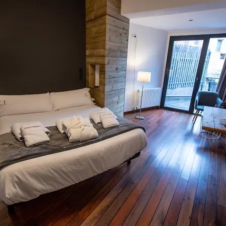 Casa Domenc Hotel *