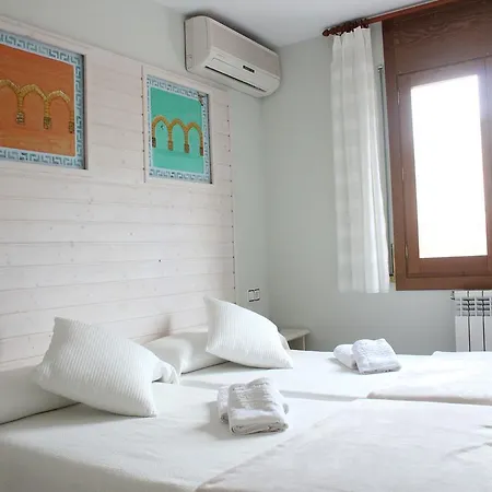 Casa Domenc Hotel *